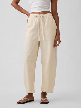 Gap Factory Mid Rise SuperSoft Cream Pull-On Barrel Jeans
